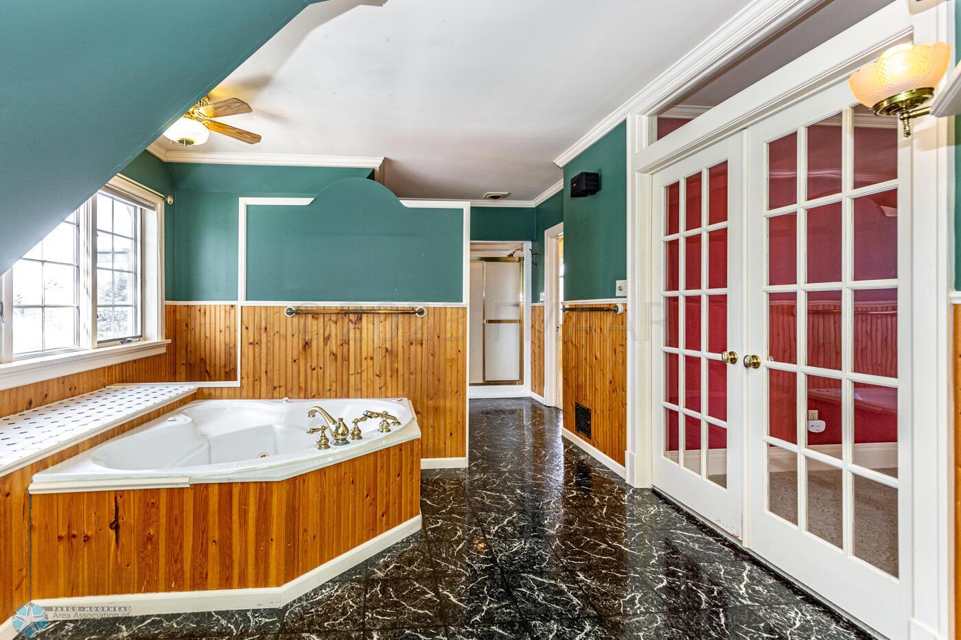 Primary Suite Bathroom
