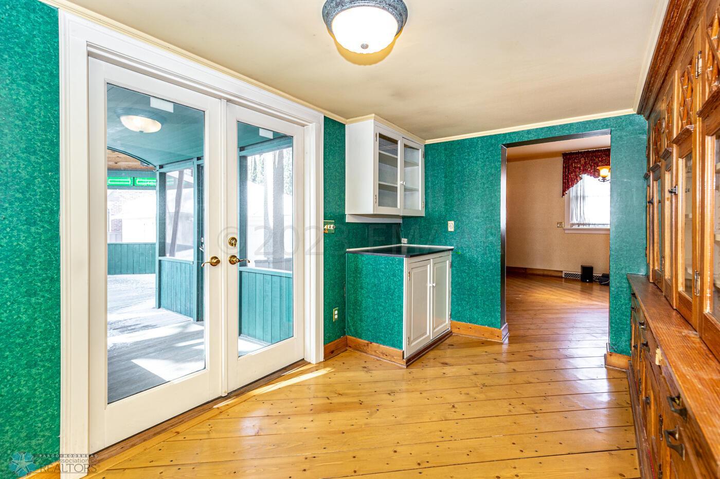 Patio Foyer