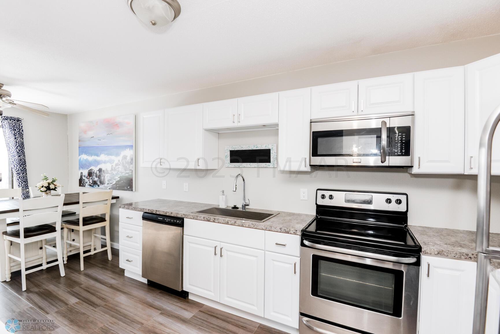 Kitchen/Dining