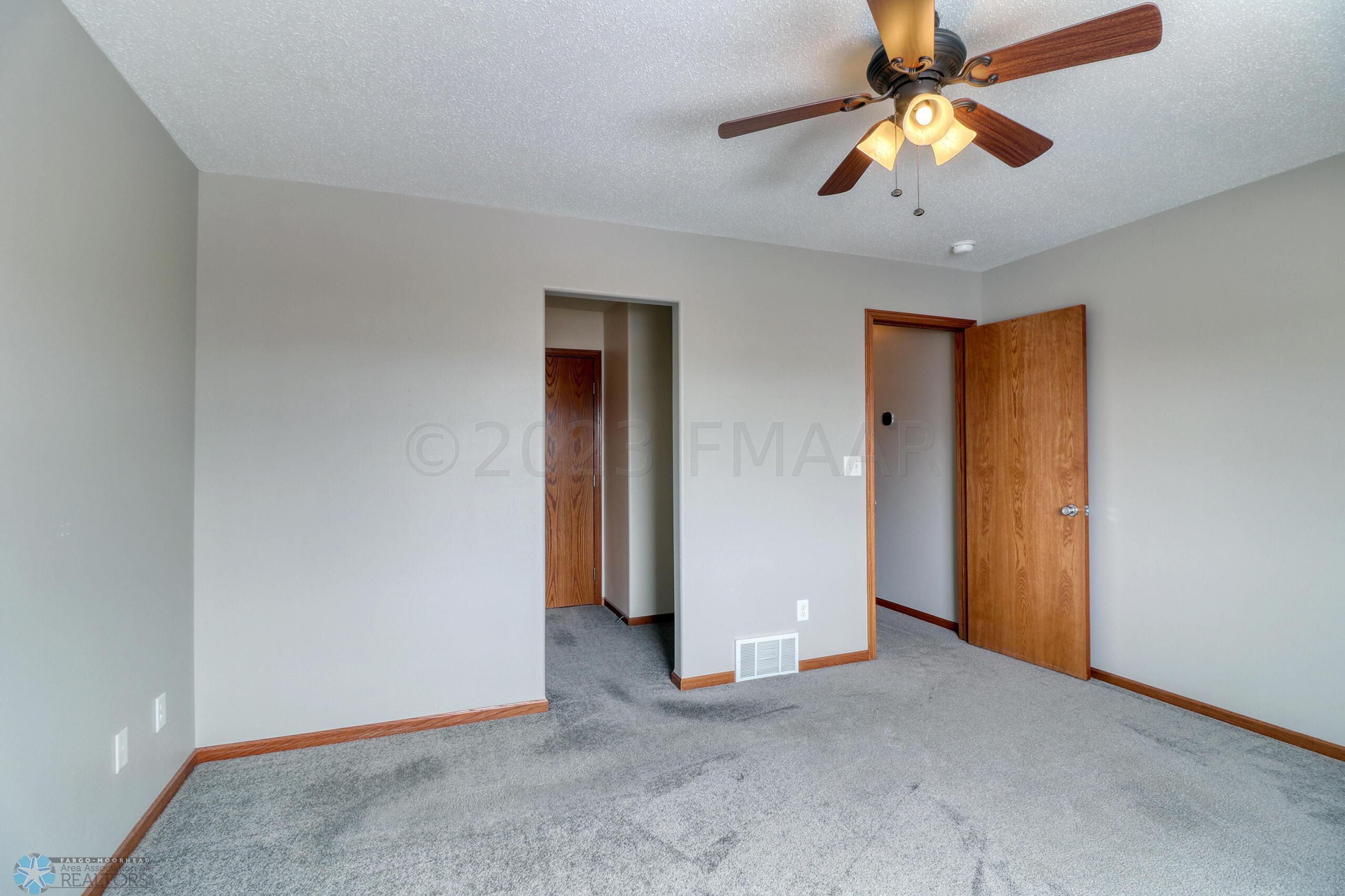 Master Bedroom1_2