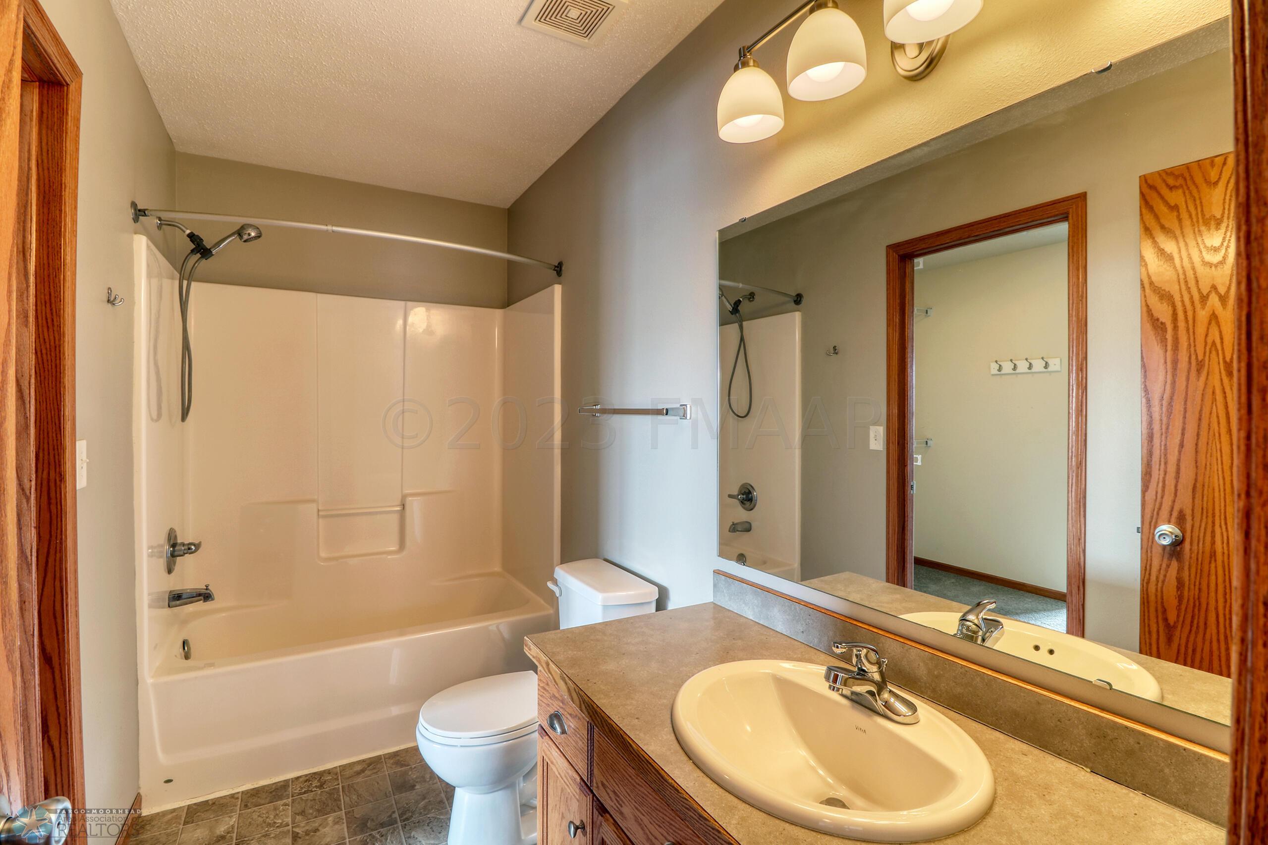Bathroom1_1