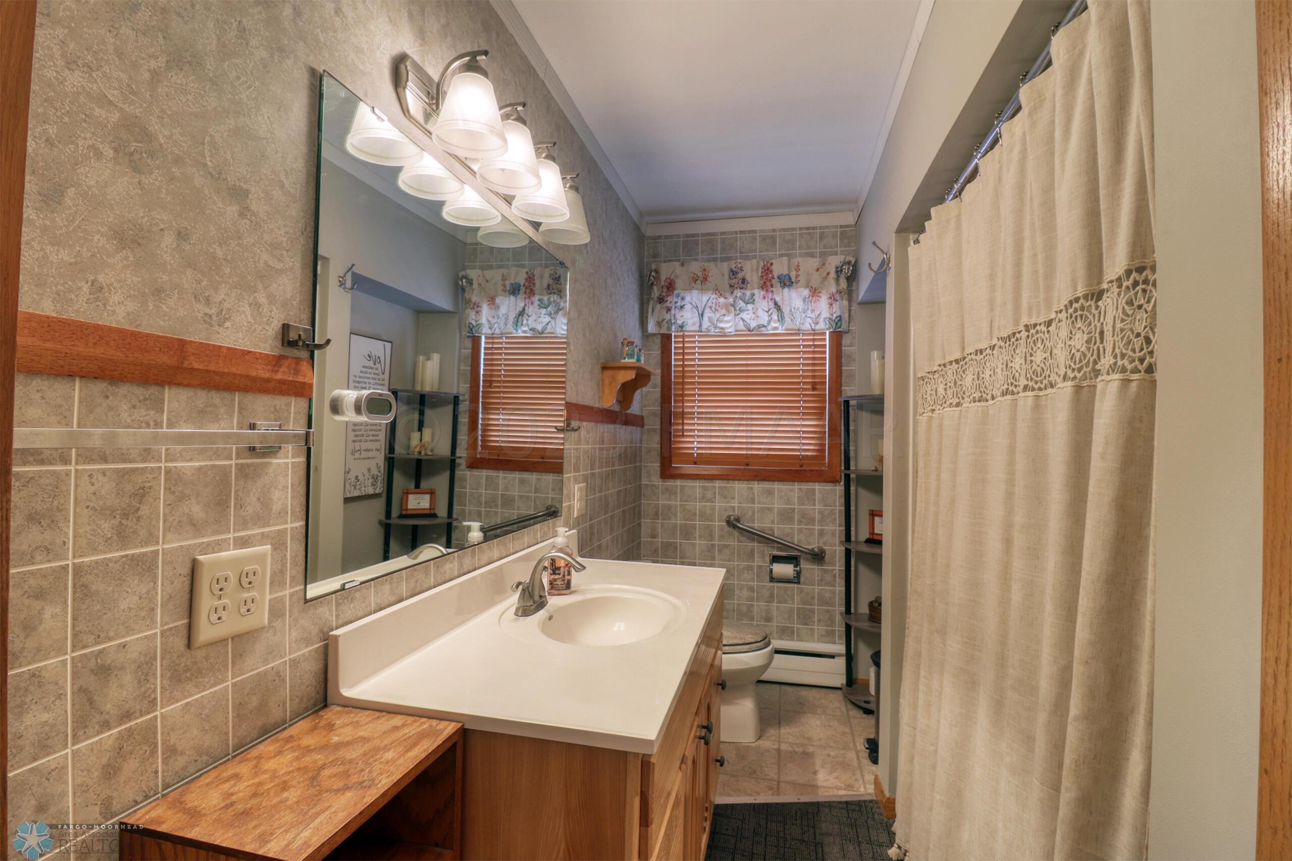Bathroom1_1