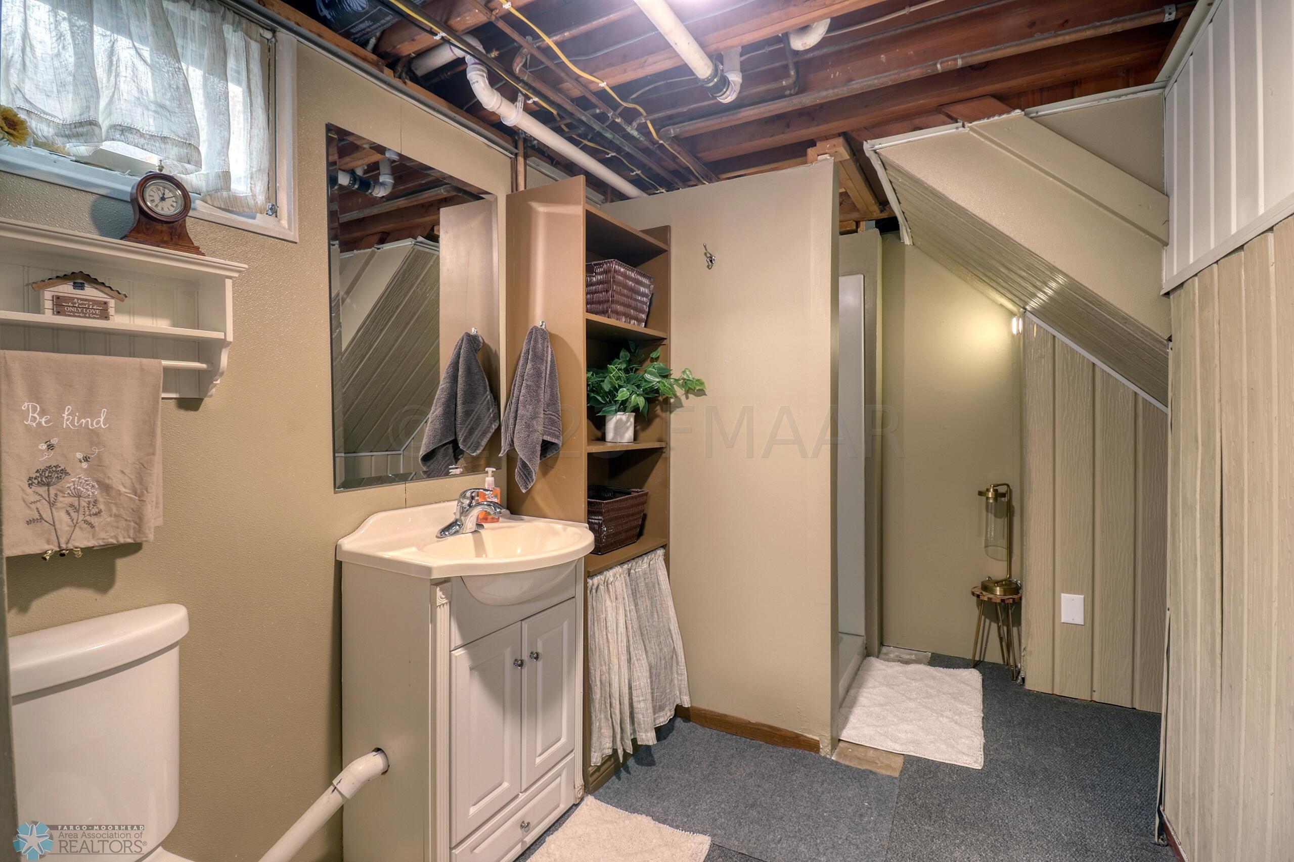 Basement Bathroom1_1 - Copy