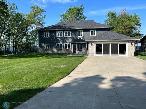 22352 LINDEN PARK Road, Detroit Lakes, MN 56501