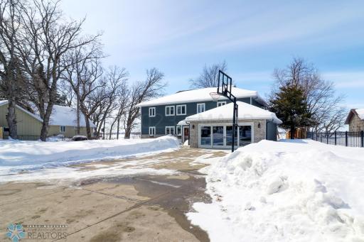 22352 LINDEN PARK Road, Detroit Lakes, MN 56501