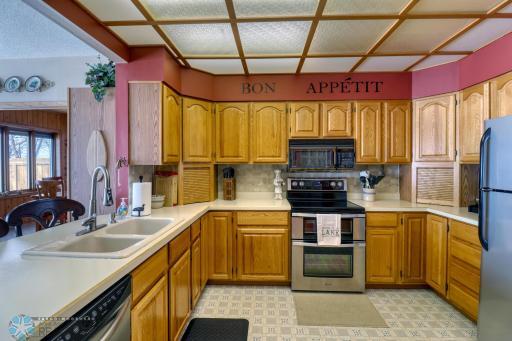 22352 LINDEN PARK Road, Detroit Lakes, MN 56501