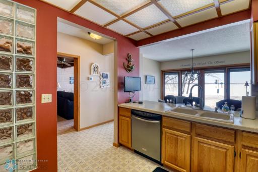 22352 LINDEN PARK Road, Detroit Lakes, MN 56501
