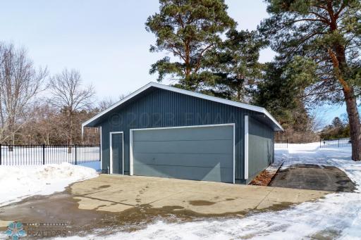 22352 LINDEN PARK Road, Detroit Lakes, MN 56501