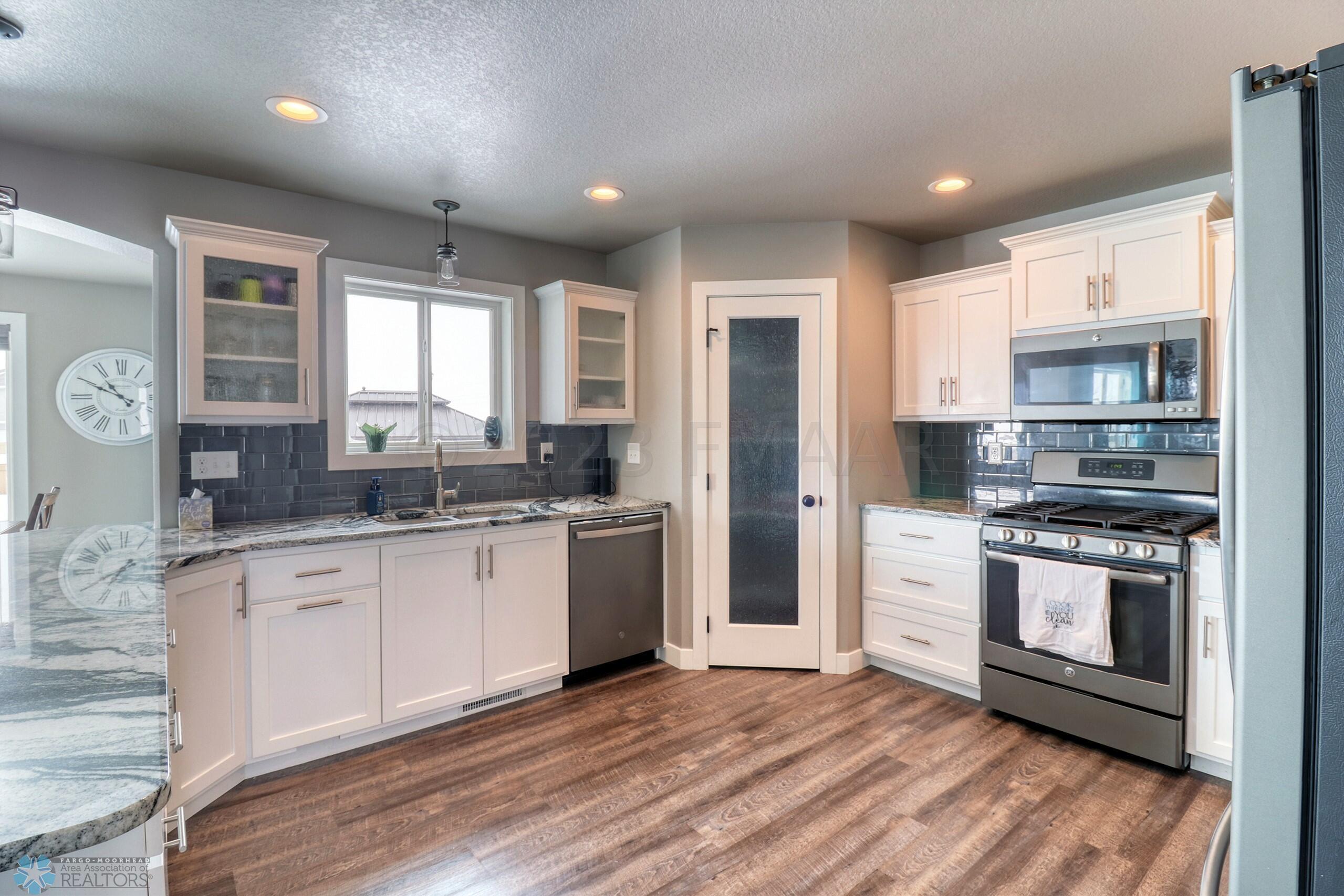 Kitchen1_2