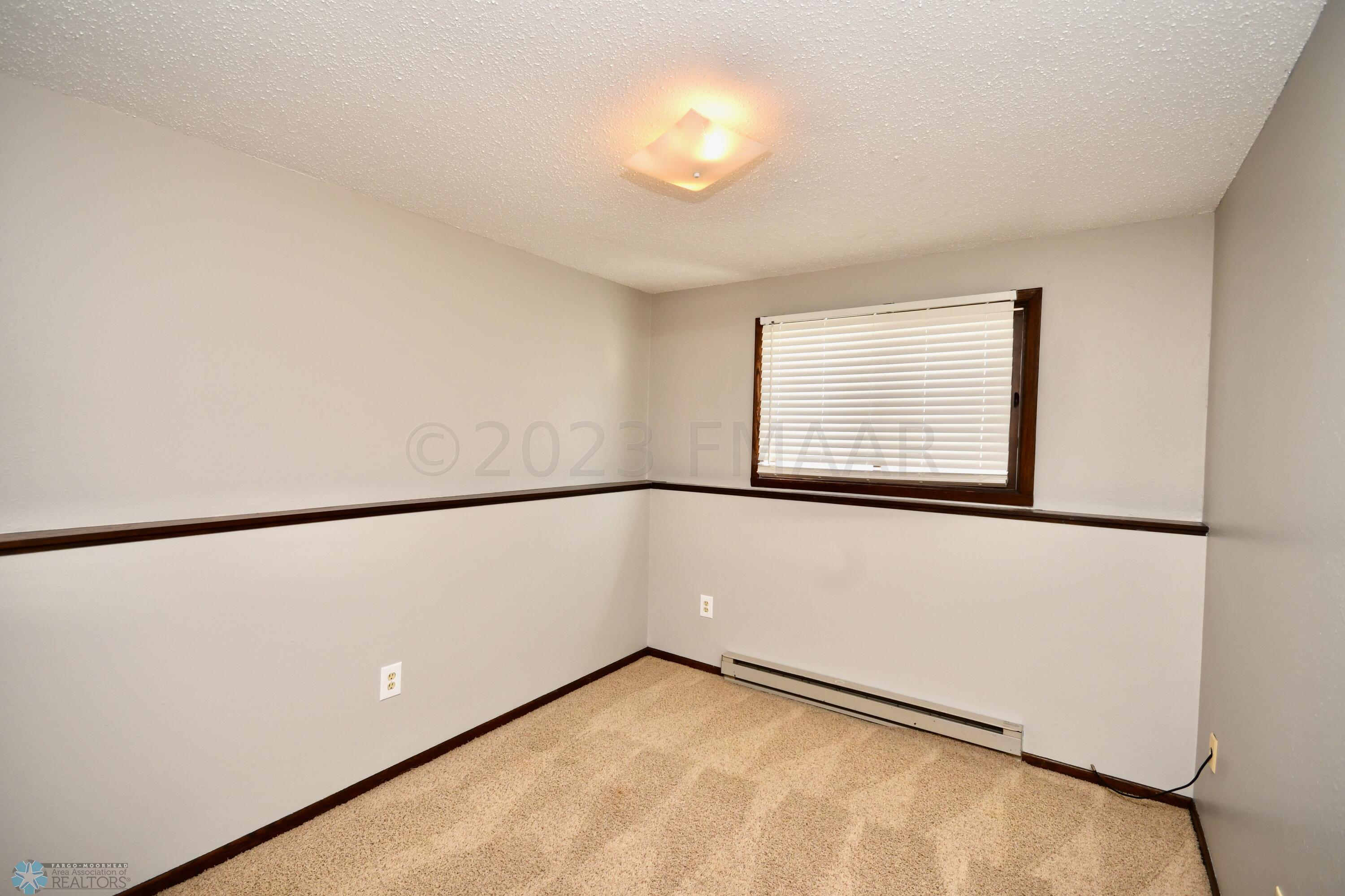 2611 18th St S Fargo