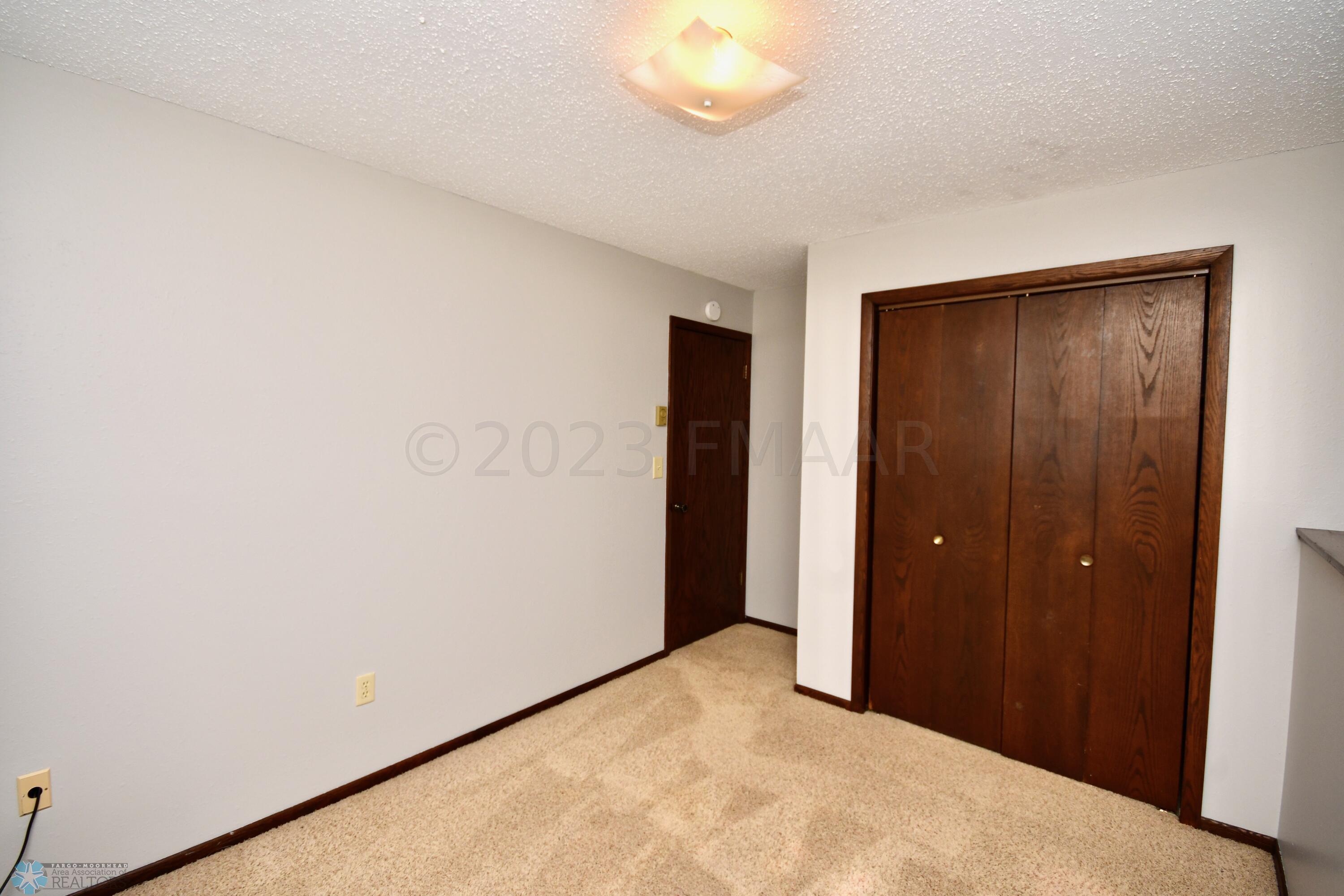 2611 18th St S Fargo