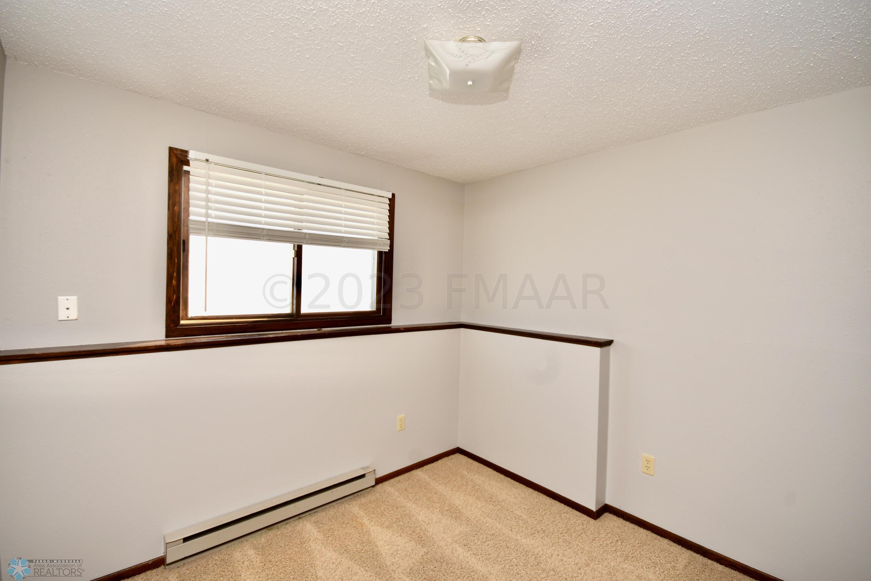 2611 18th St S Fargo