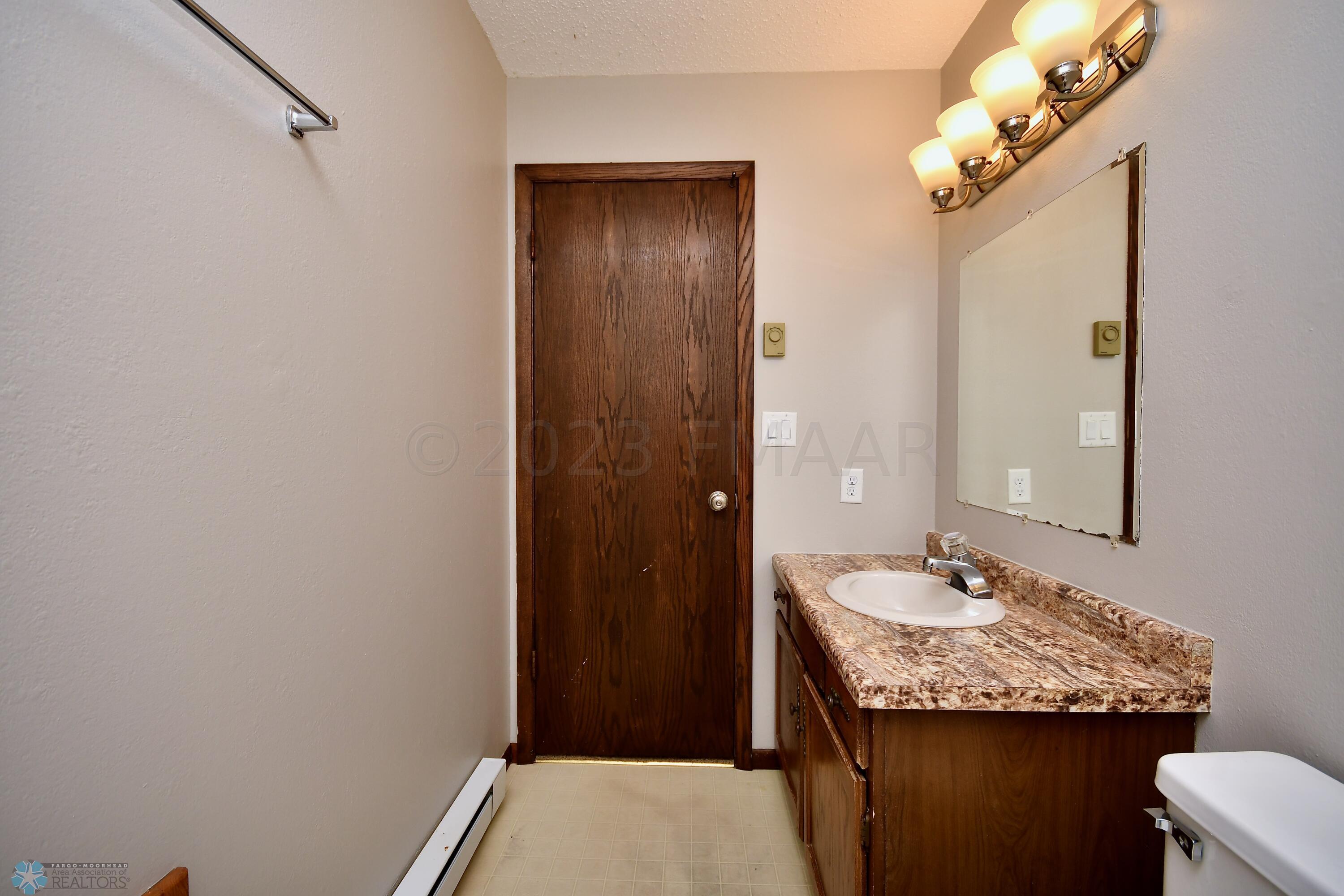 2611 18th St S Fargo