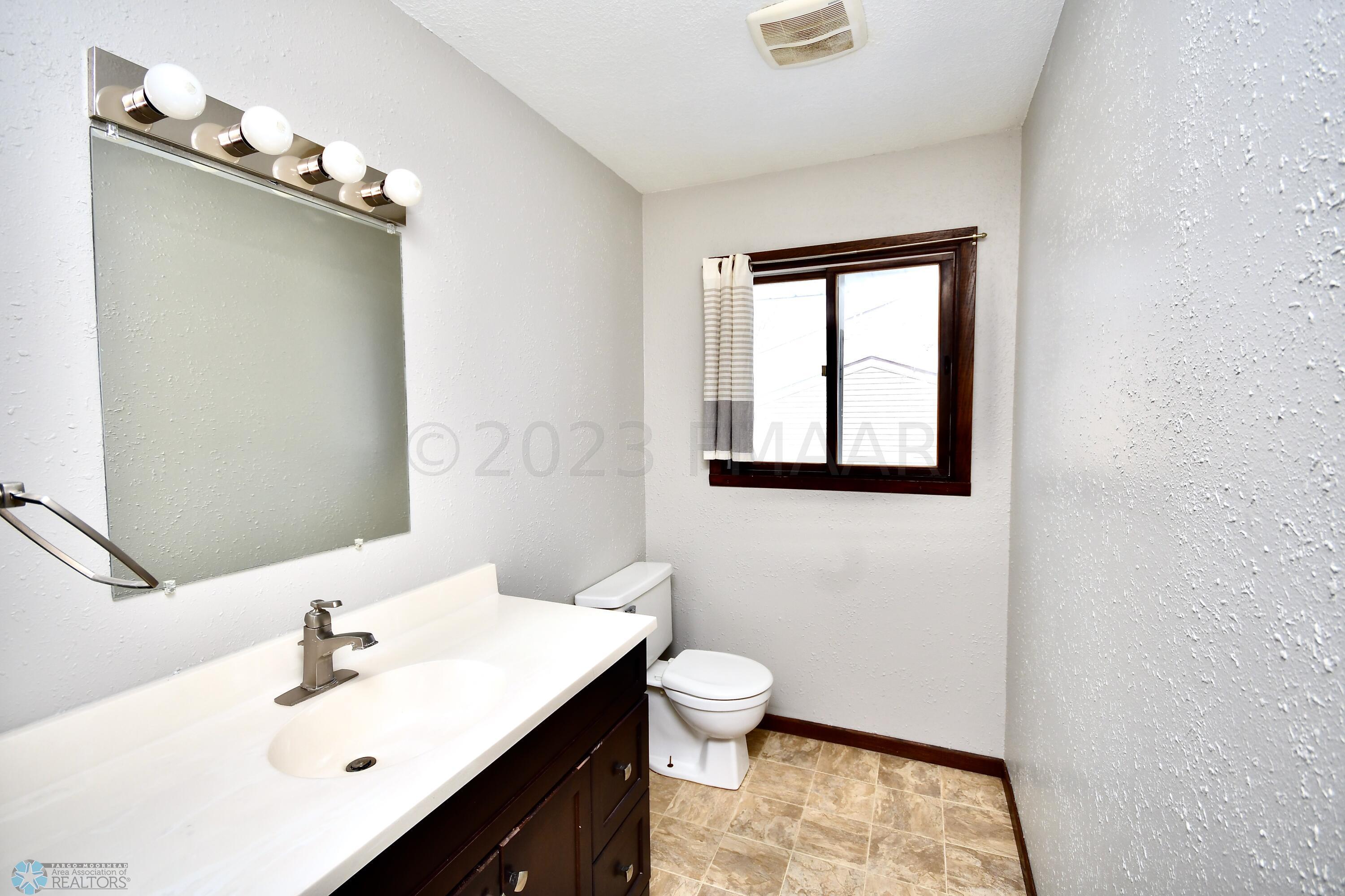 2611 18th St S Fargo