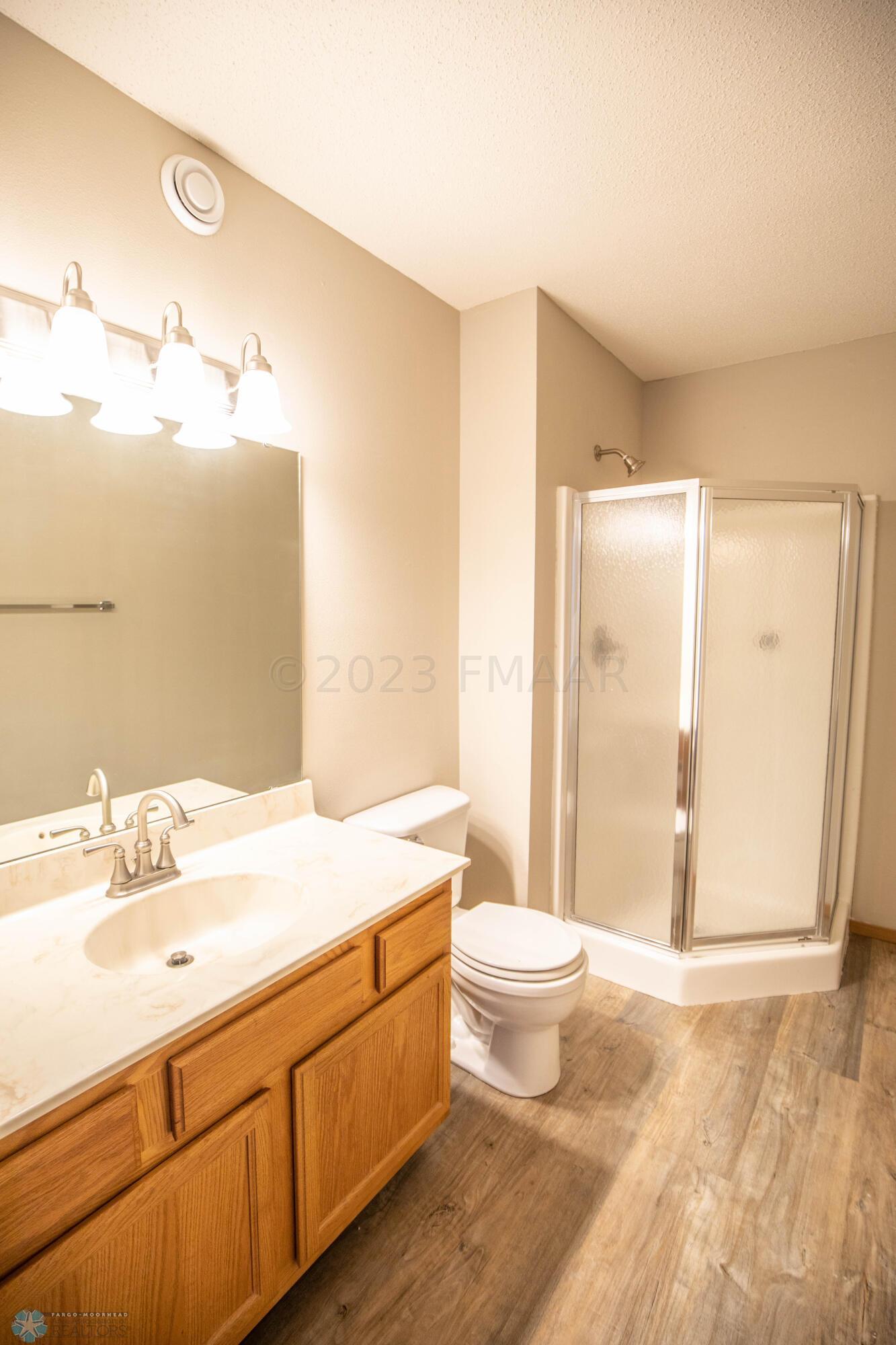 3501 39th St S, Moorhead, MN
