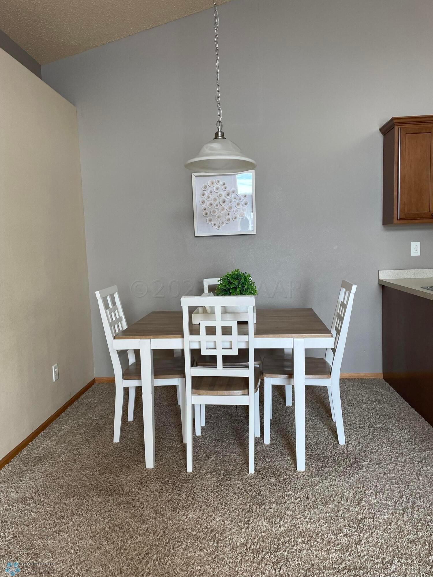 dining1