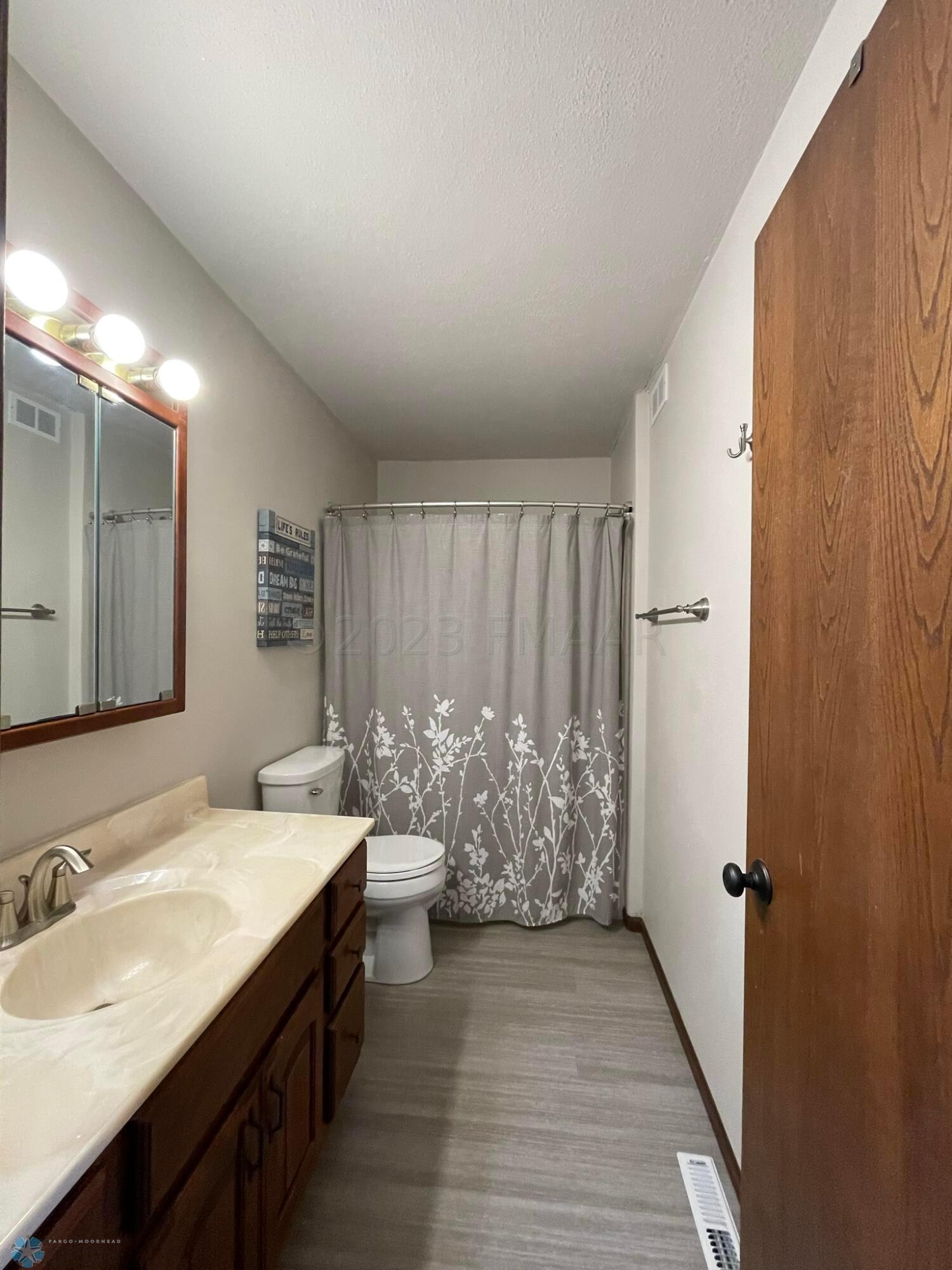 8 Upstairs Bathroom