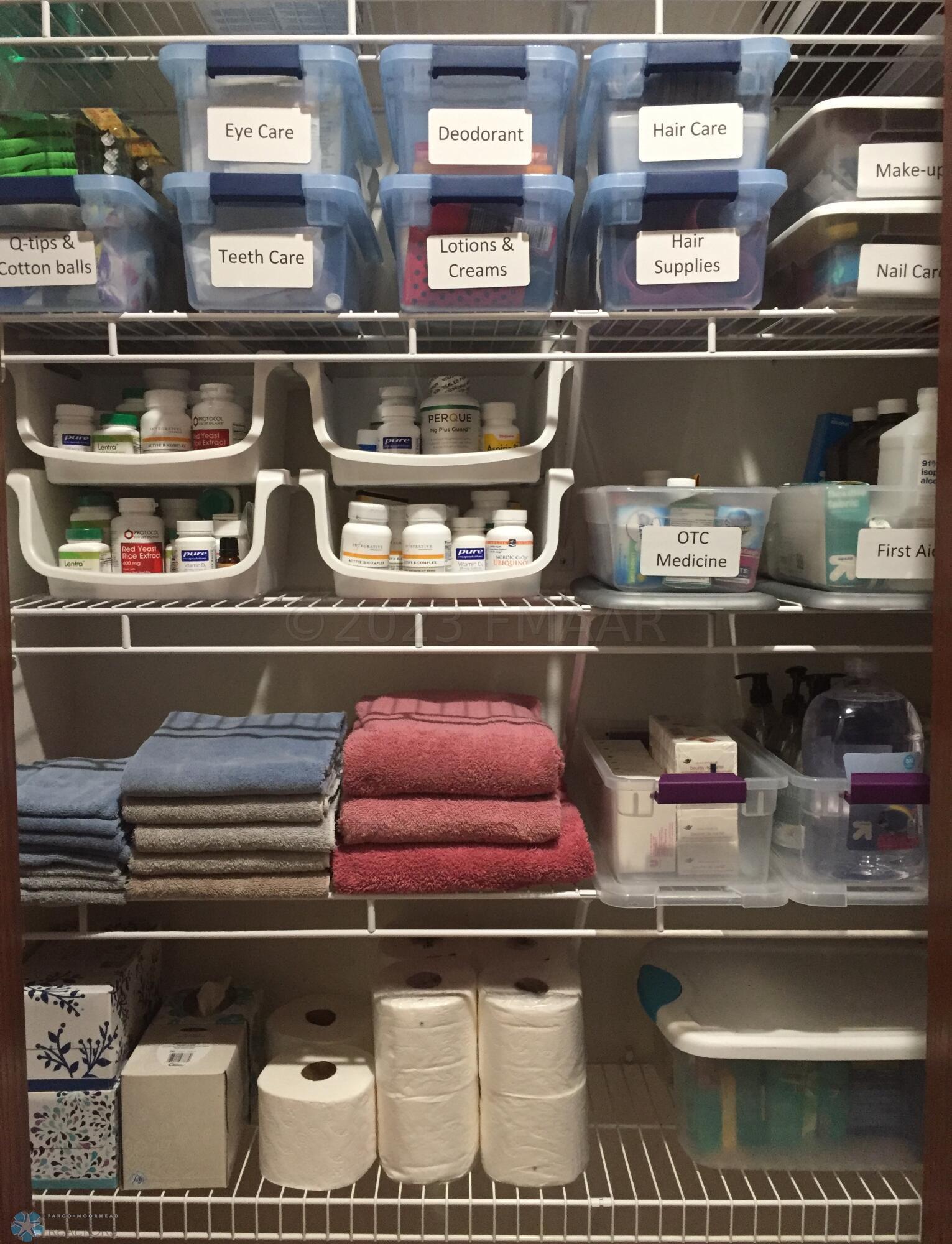 9 Excellent storage, organizer approved