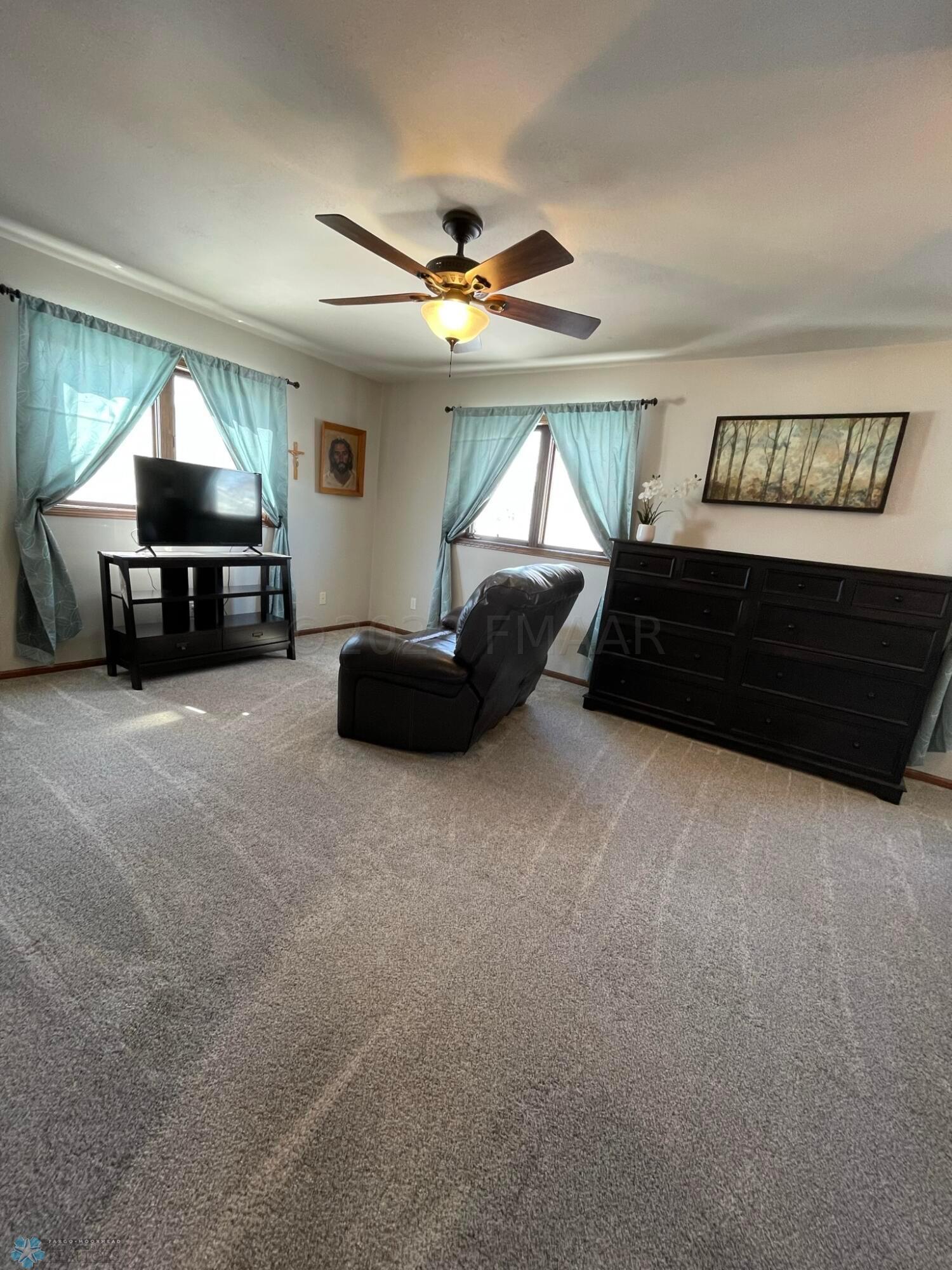 12 Master Bedroom 2of2