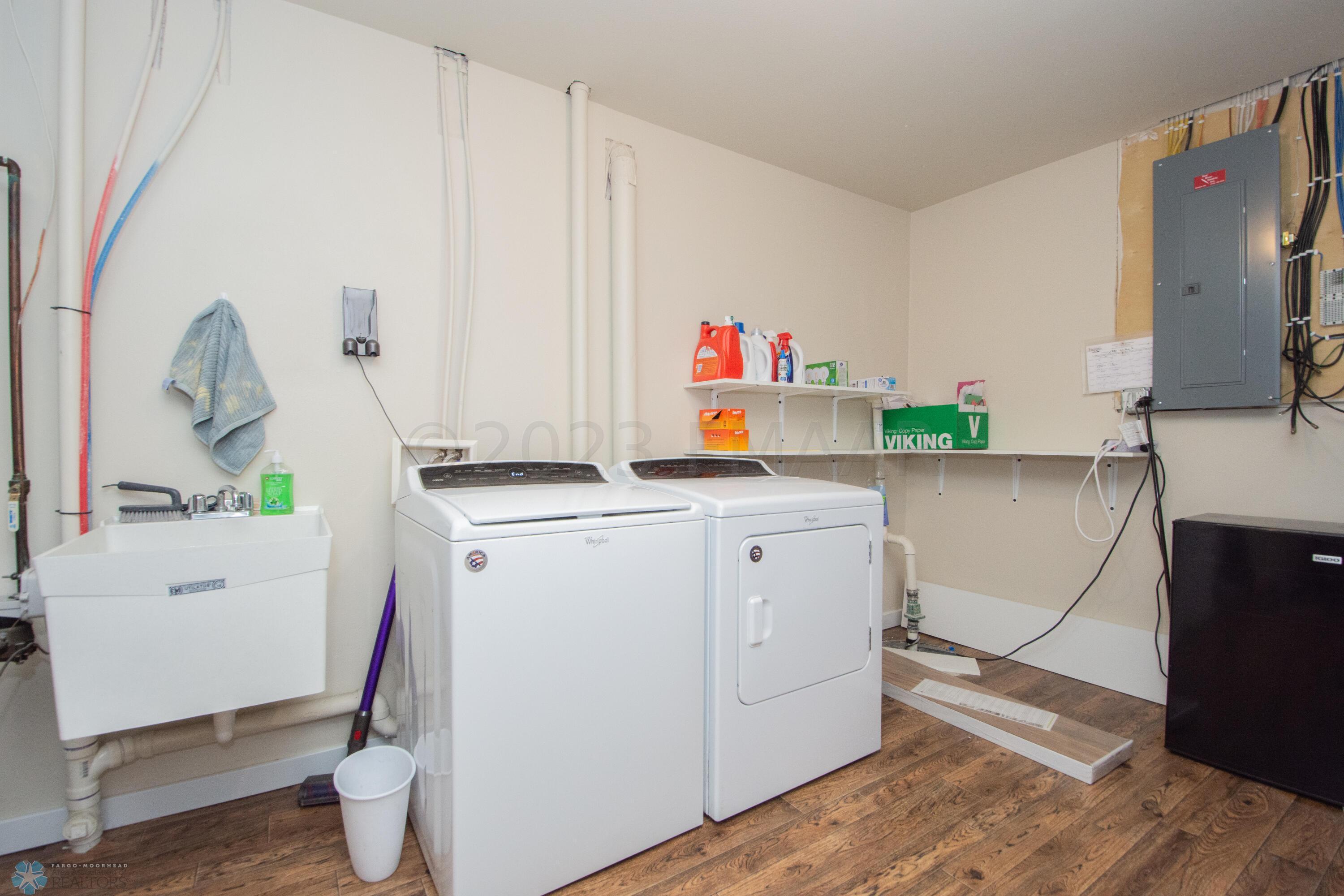 Large Laundry Room