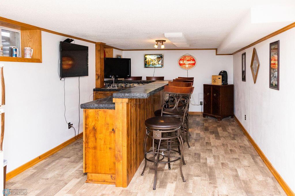 Full bar