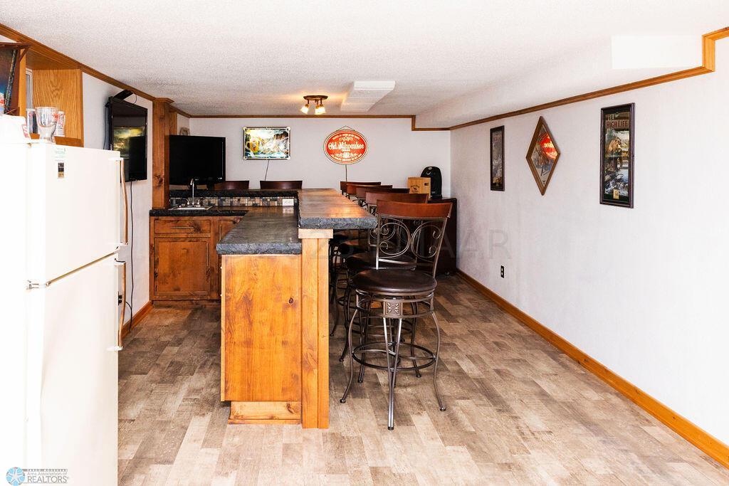 Full bar