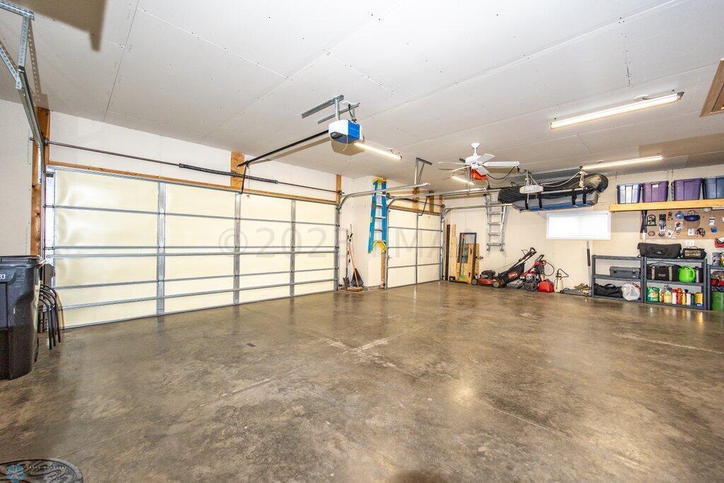 3 stall garage
