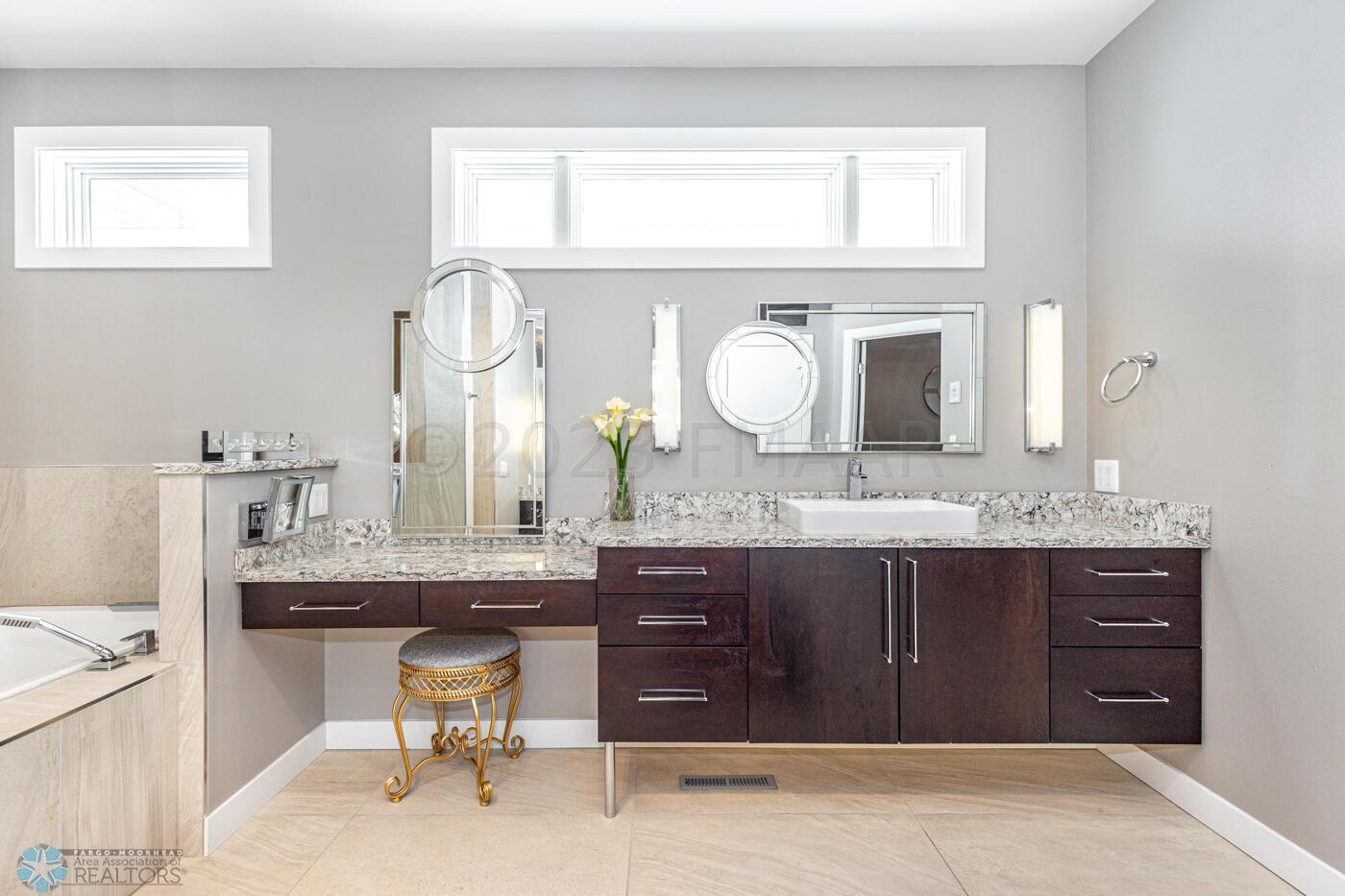 Master Ensuite Sink 1 &