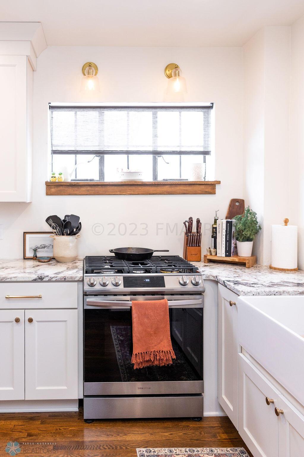 Gas Range