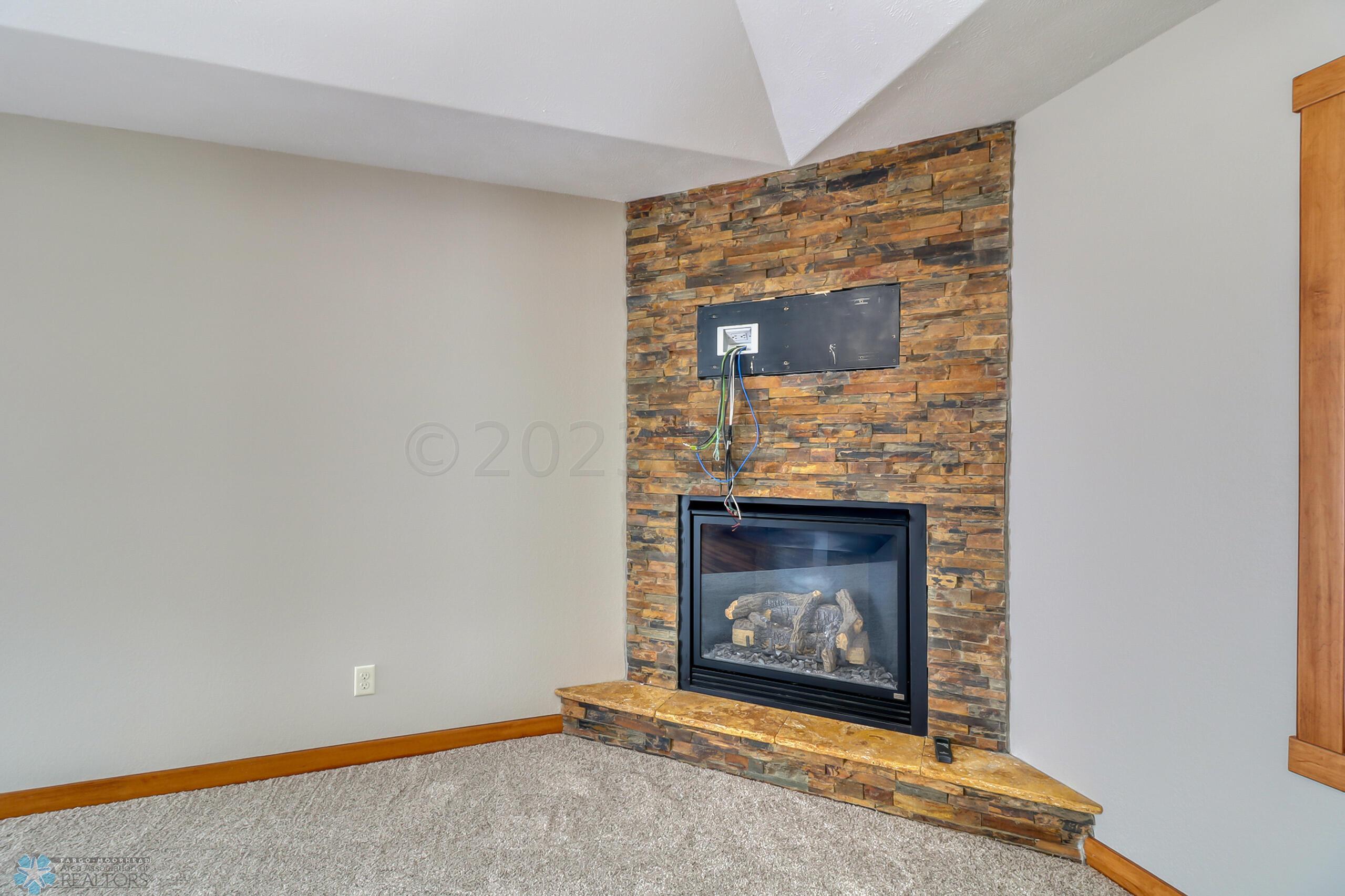Living AreaFireplace