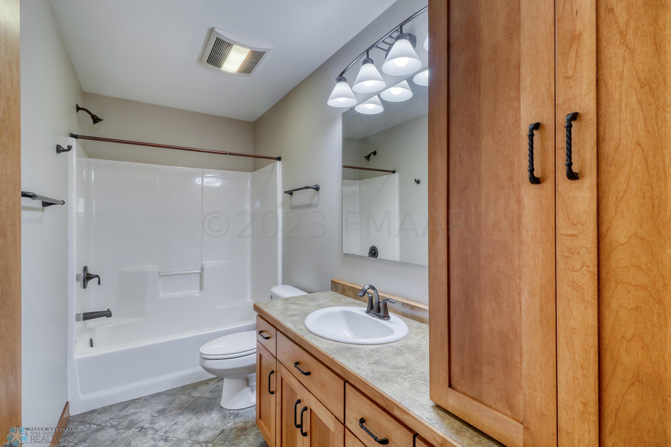 Basement Bathroom1_1