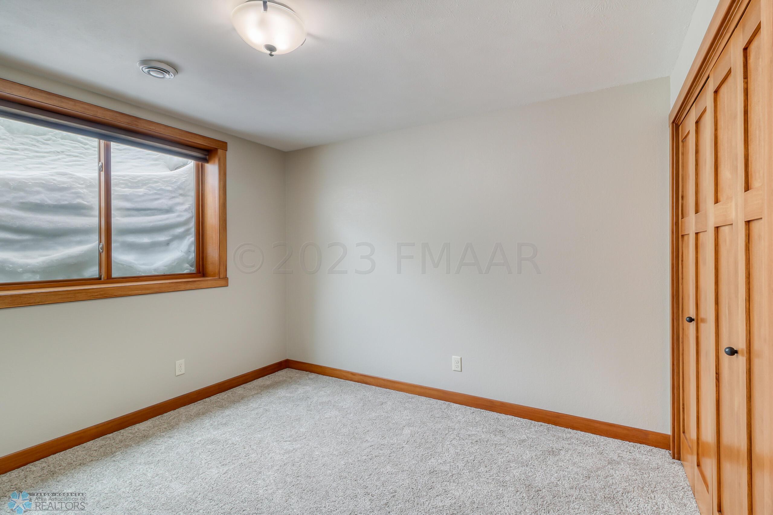 Basement Bedroom2_1