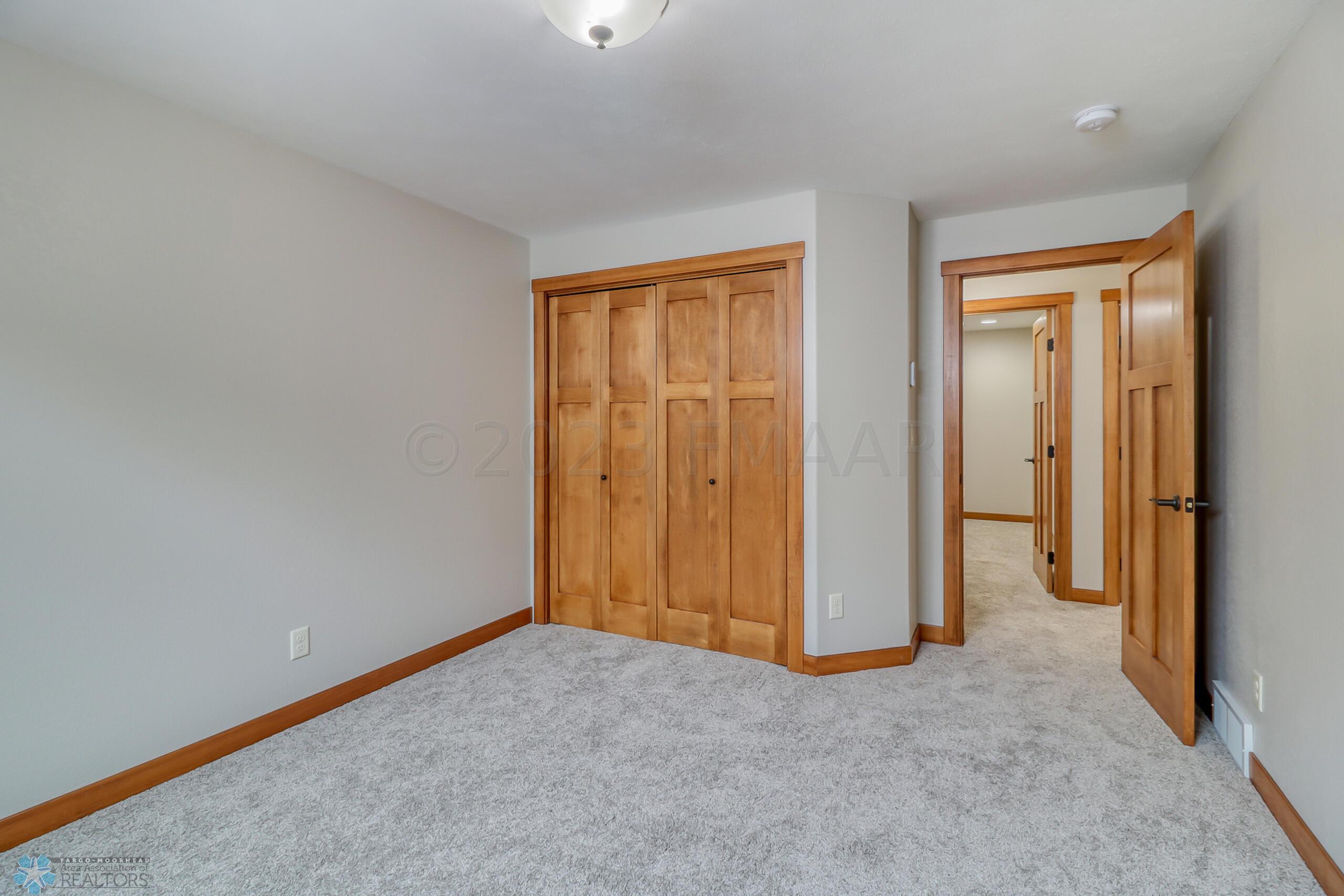 Basement bedroom2_2