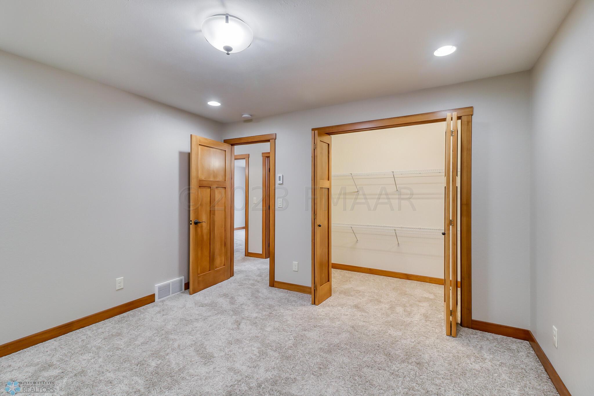 Basement Room1_2