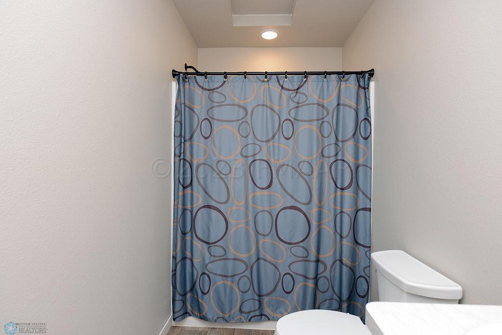 Upper Guest Full Bath