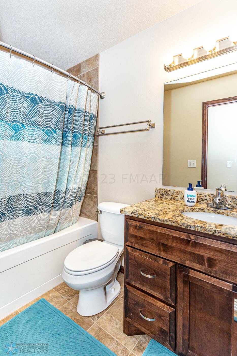 Main level Bath