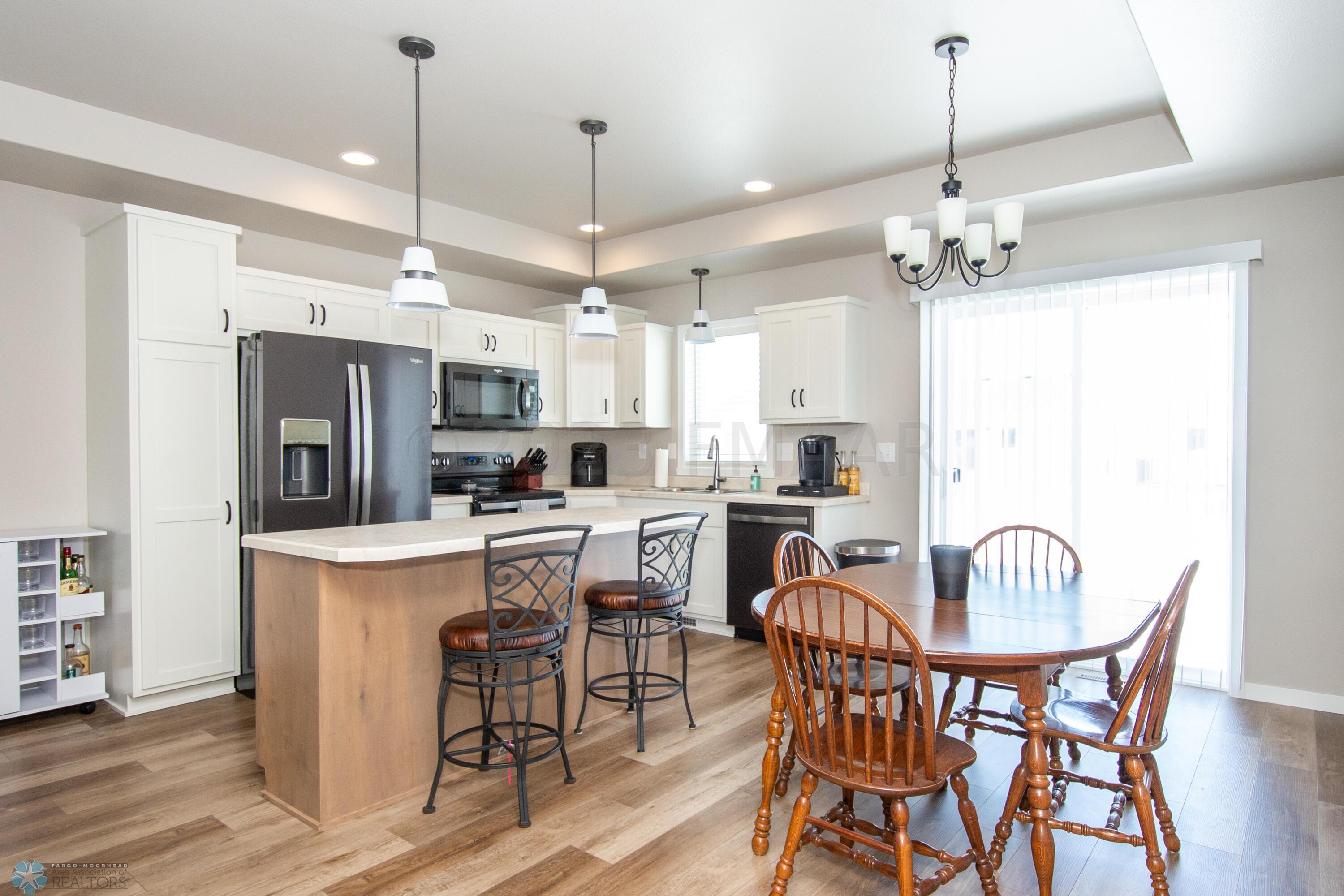 Kitchen/Dining