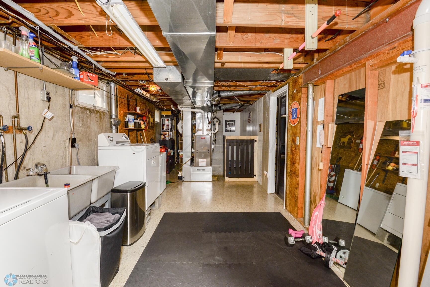 Laundry/Utilities