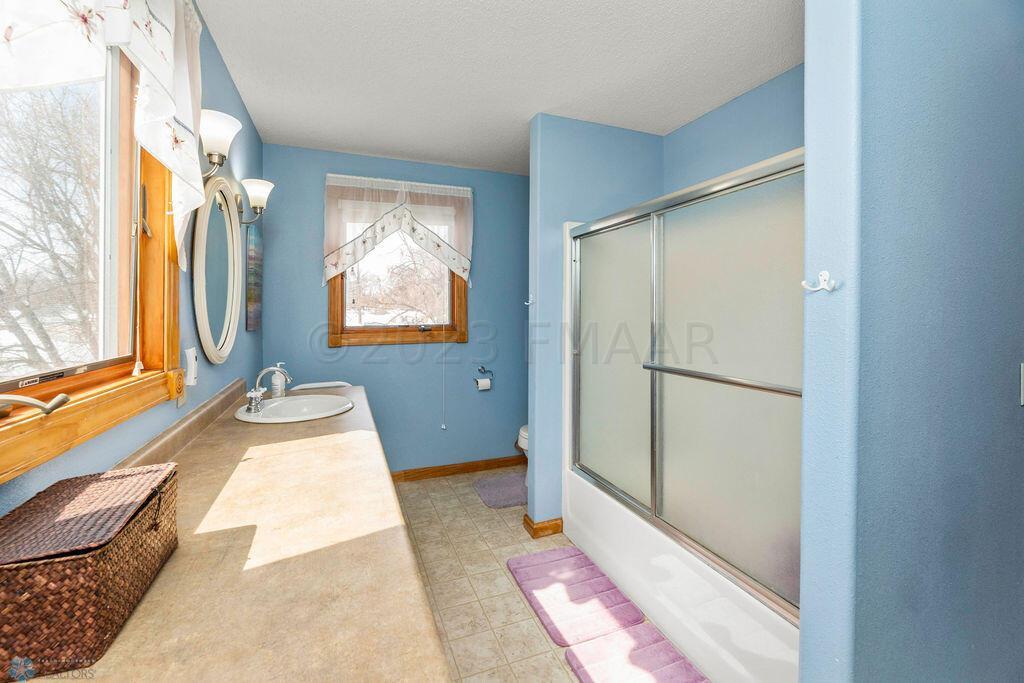 Bathroom, Upstairs