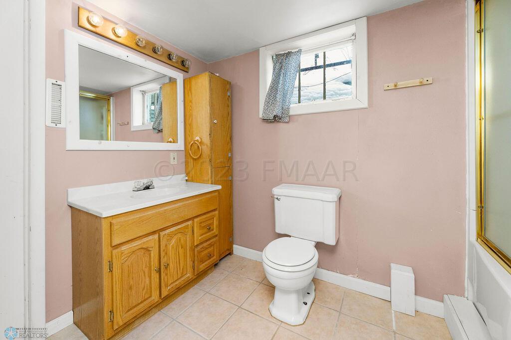 Bathroom, Basement