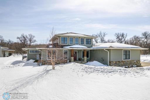 7122 61 Avenue S, Horace, ND 58047