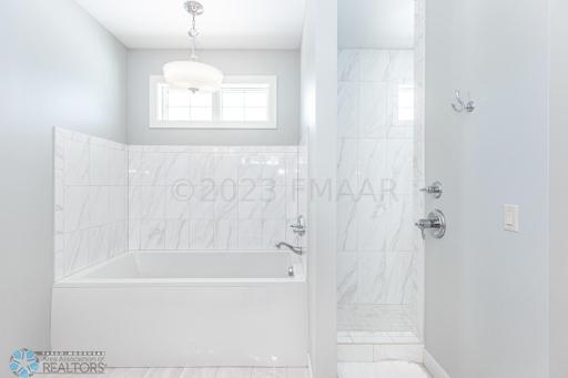 7122 61 Avenue S, Horace, ND 58047