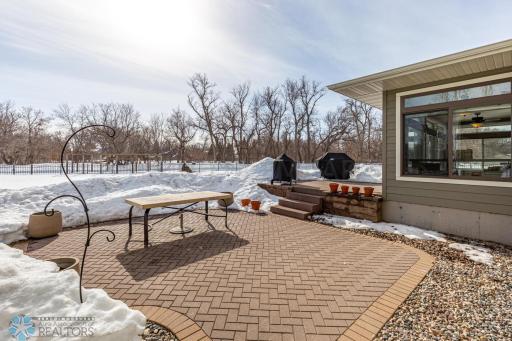 7122 61 Avenue S, Horace, ND 58047