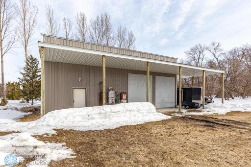 7122 61 Avenue S, Horace, ND 58047
