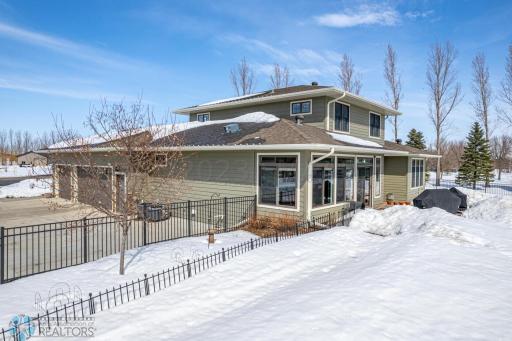 7122 61 Avenue S, Horace, ND 58047