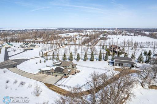7122 61 Avenue S, Horace, ND 58047