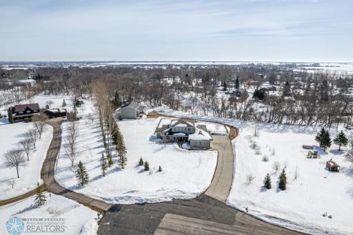 7122 61 Avenue S, Horace, ND 58047