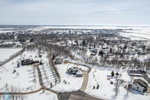 7122 61 Avenue S, Horace, ND 58047