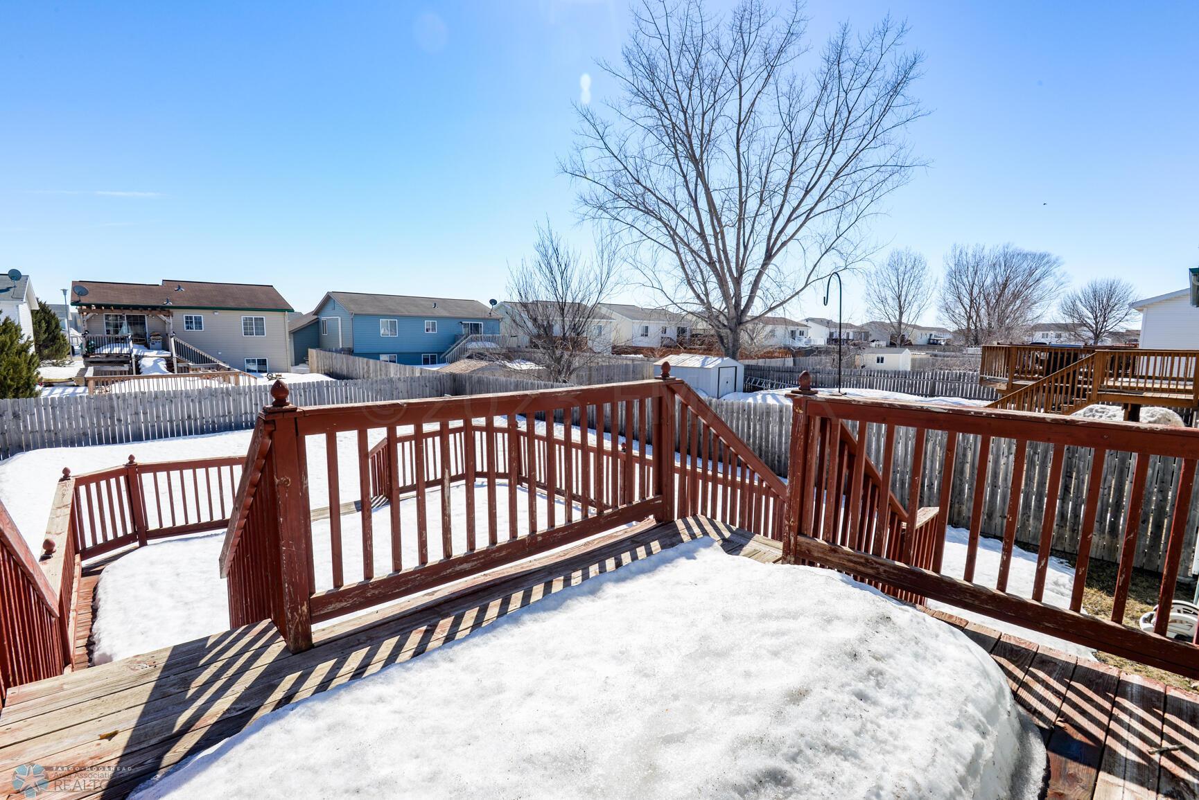 Upper Level Deck