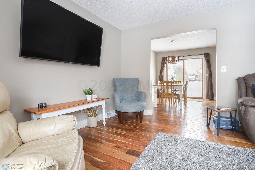 1507 39 1/2 Ave S, Fargo